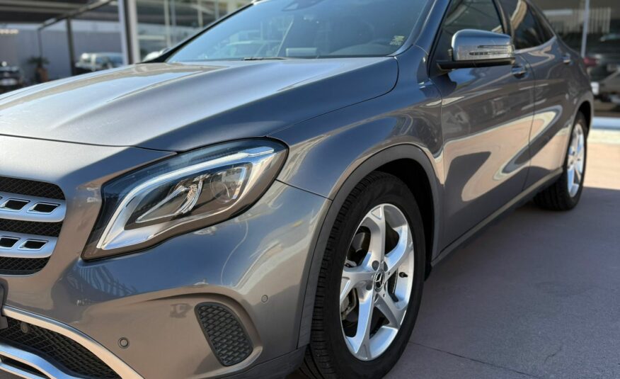 MERCEDES-BENZ GLA 180d 109 CV “SPORT”